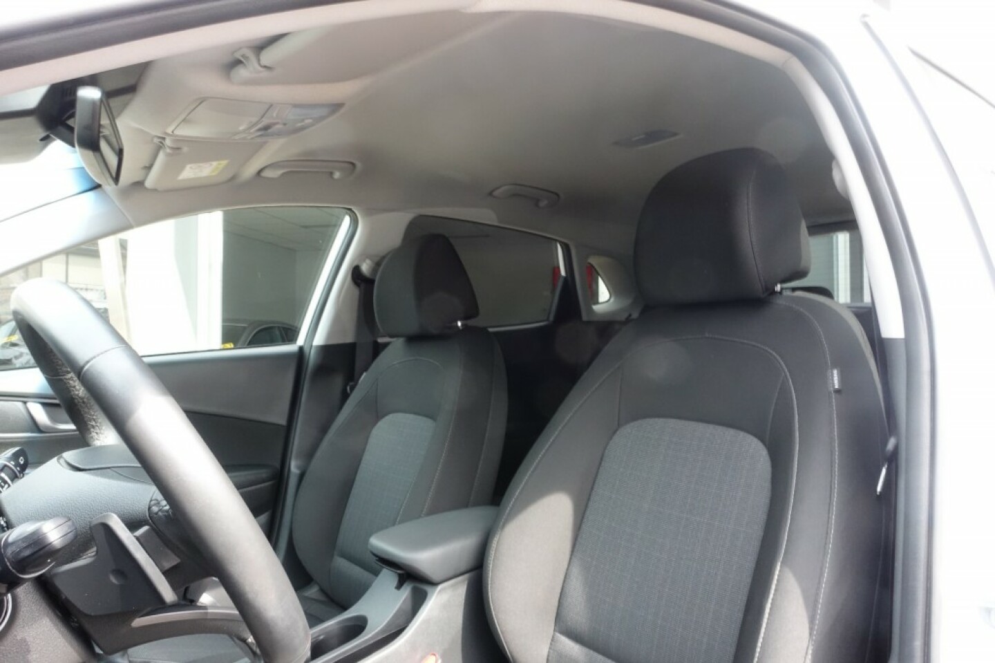 Hyundai-Kona-18