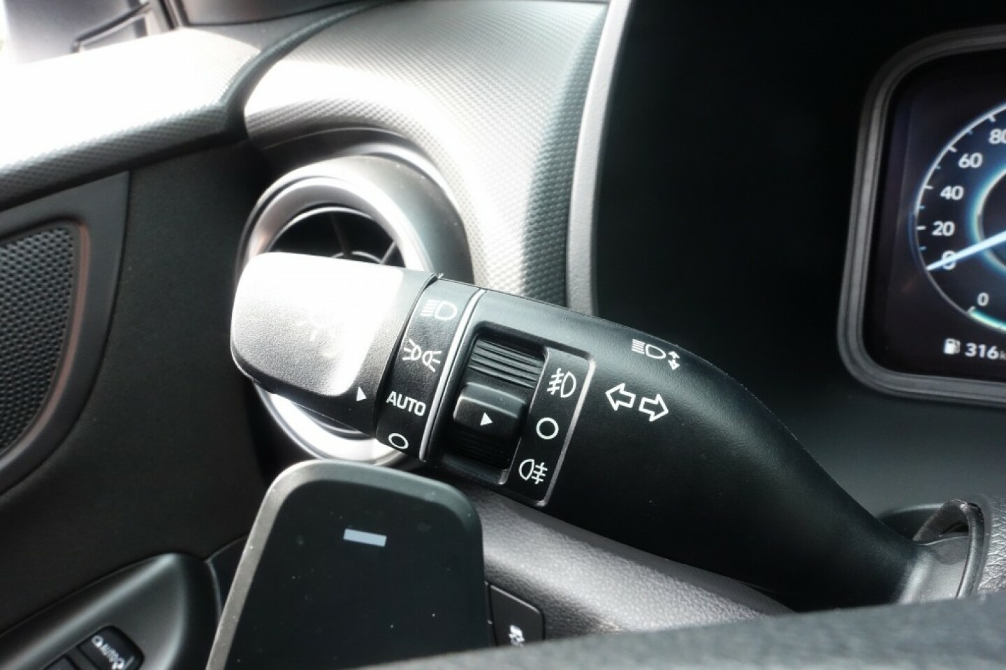 Hyundai-Kona-22